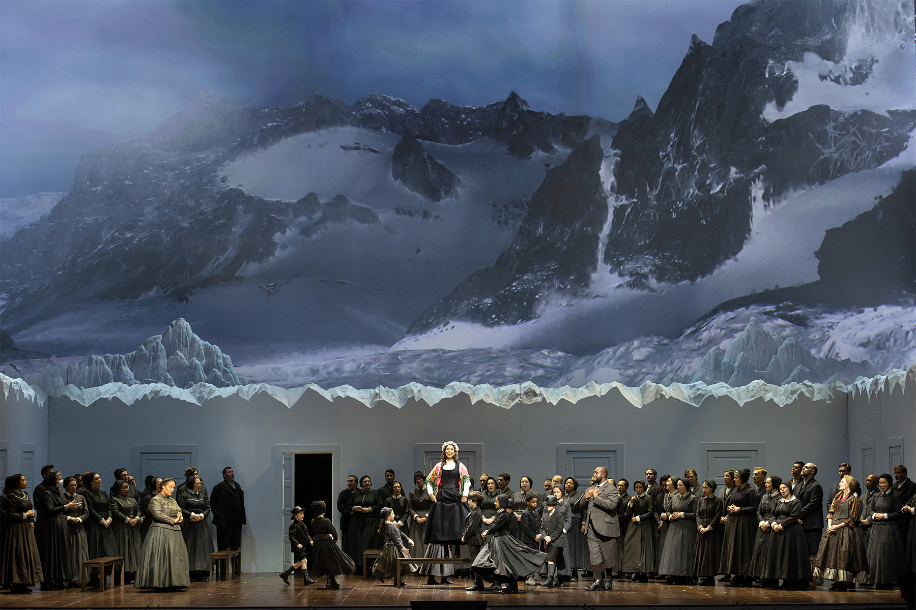 La Sonnambula_0141s.jpg
